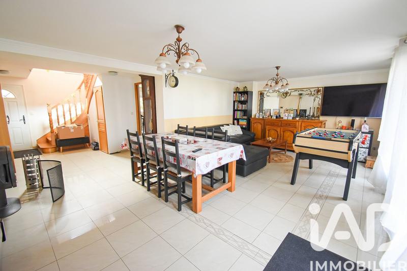 Maison - 126 m² - 8 pièces