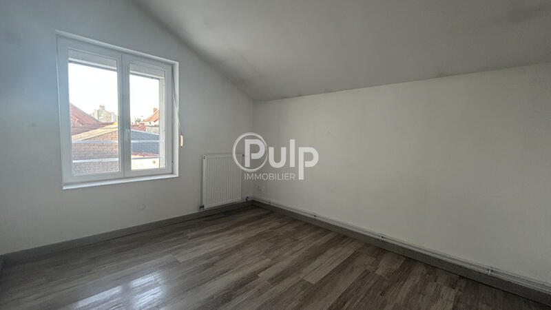 Maison - 80 m² - 5 pièces