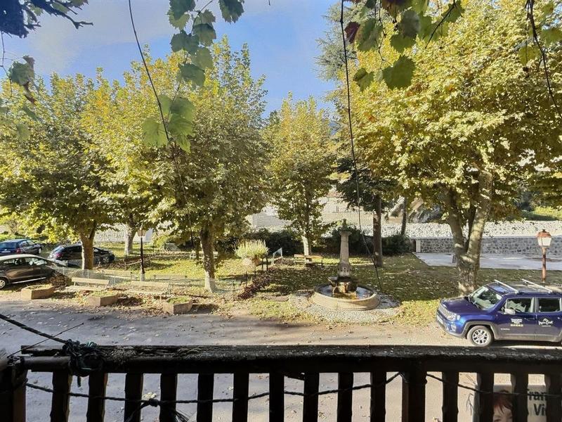 Maison - 214 m² - 8 pièces