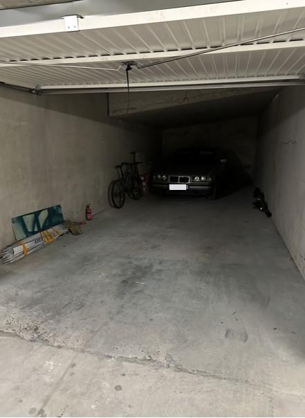 Parking / Garage