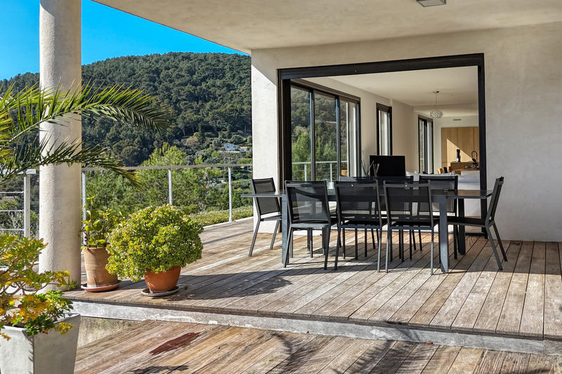 Villa - 142 m² - 4 pièces