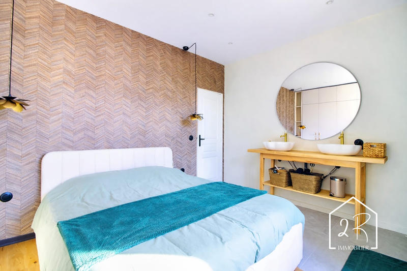 Appartement - 92 m² - 4 pièces