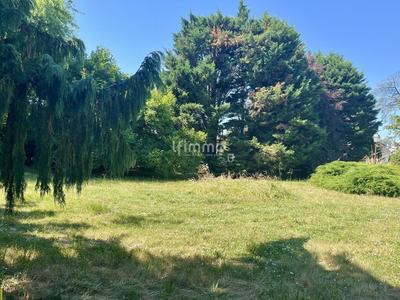 Terrain constructible - 980 m²