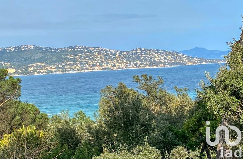 Maison - 230 m² - 7 pièces