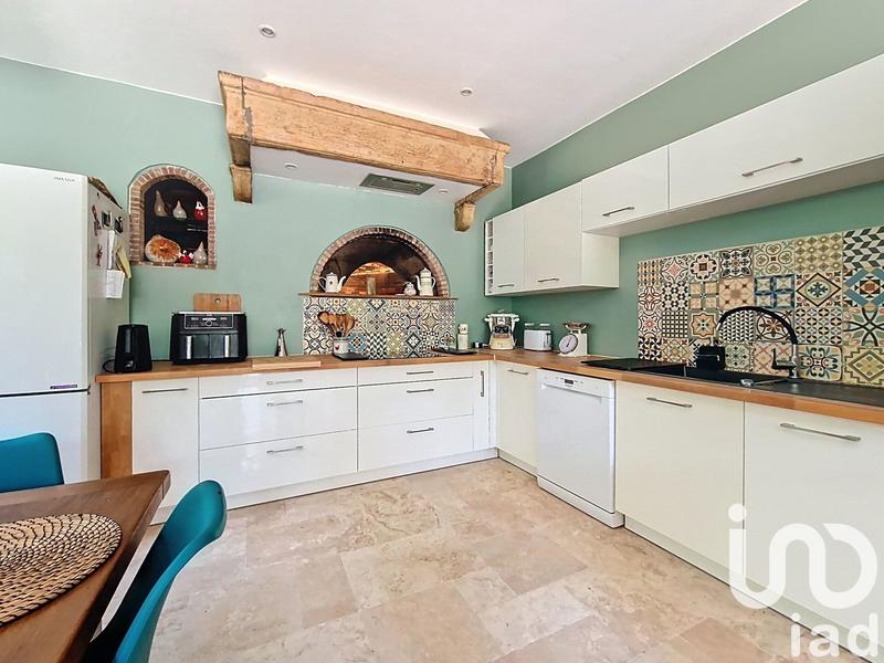 Maison - 327 m² - 9 pièces