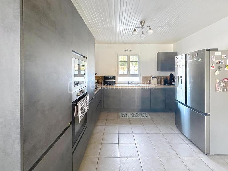 Maison - 94 m² - 4 pièces