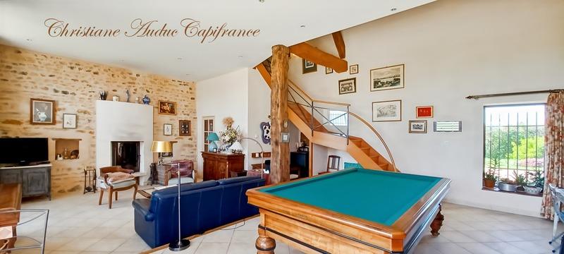 Maison - 202 m² - 6 pièces