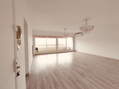 Appartement - 96 m² - 4 pièces