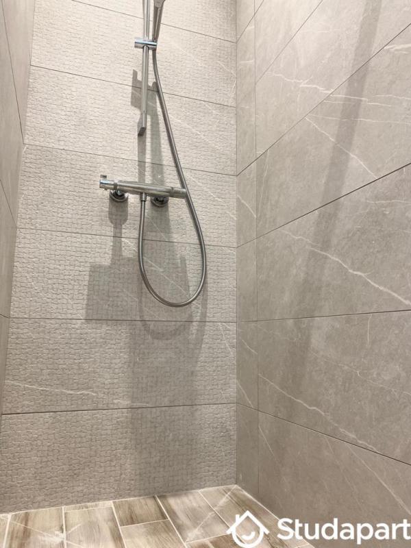 Chambre - 9 m² - 1 pièce