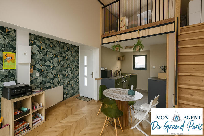 Maison - 230 m² - 7 pièces