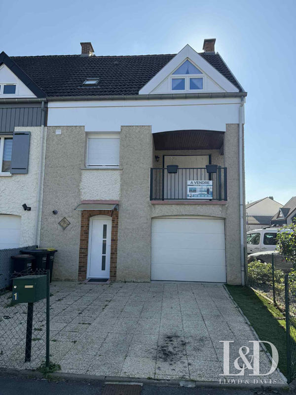 Maison - 91 m² - 5 pièces