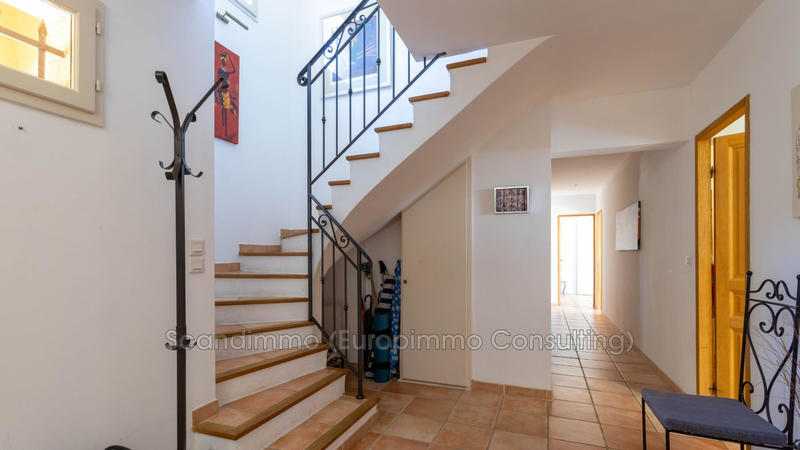 Maison - 180 m² - 5 pièces