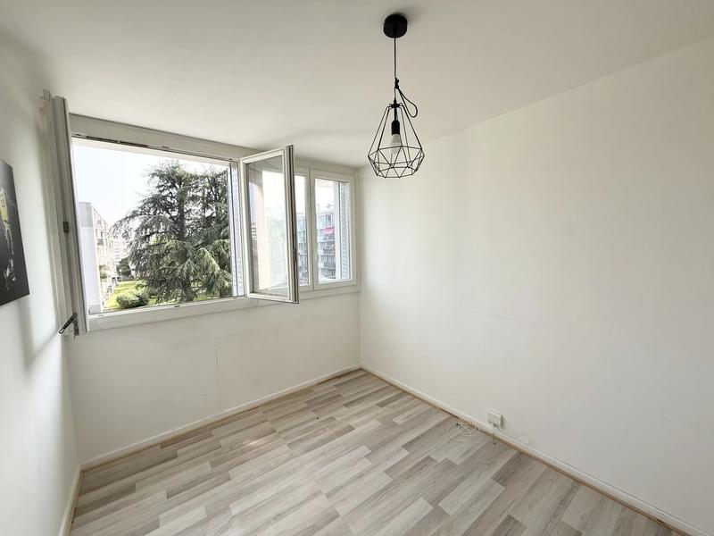 Appartement - 70 m² - 4 pièces
