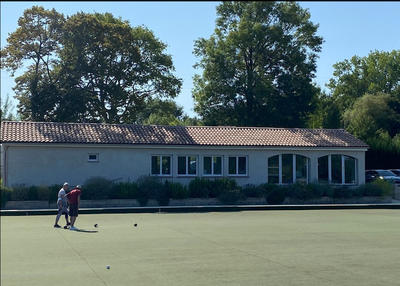 Maison - 410 m² - 18 pièces