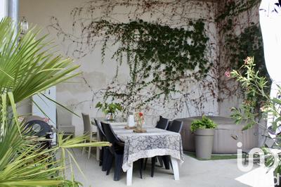 Maison - 156 m² - 9 pièces