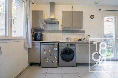 Maison - 80 m² - 4 pièces