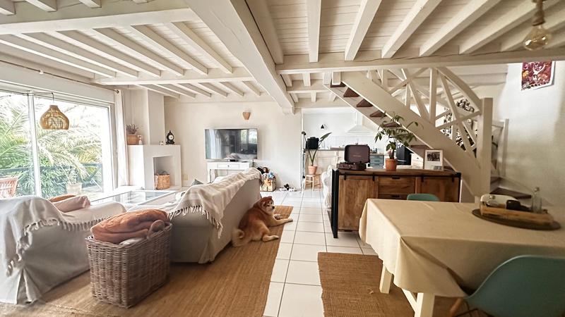 Maison - 105 m² - 4 pièces