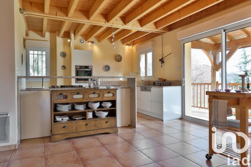 Maison - 167 m² - 5 pièces