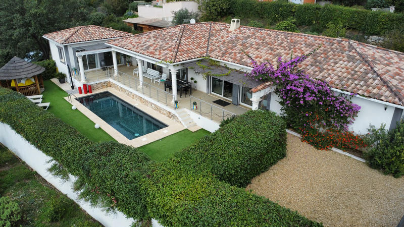 Villa - 166 m² - 5 pièces