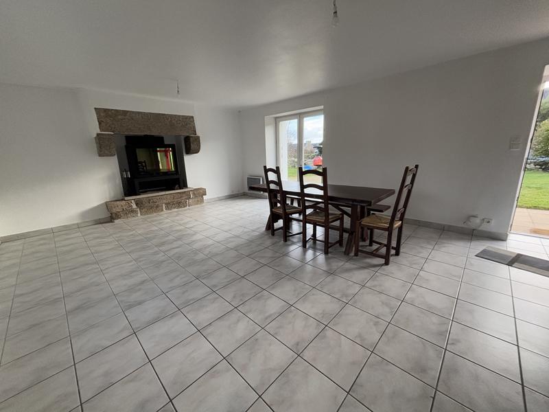 Maison - 122 m² - 6 pièces