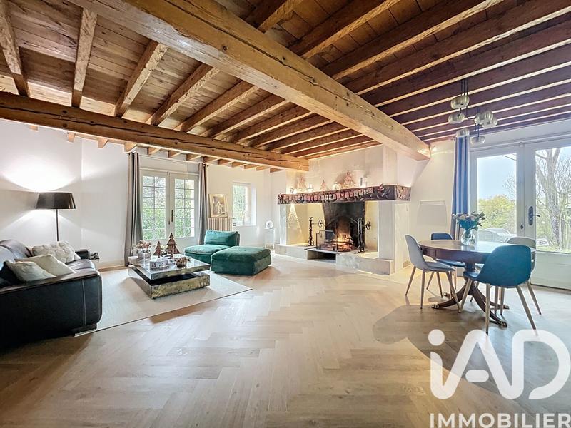 Maison - 369 m² - 11 pièces