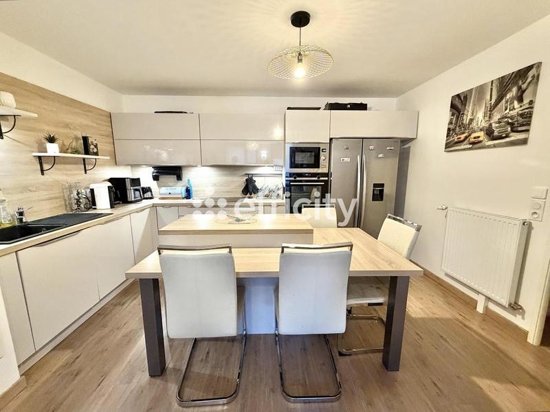 Appartement - 64 m² - 3 pièces