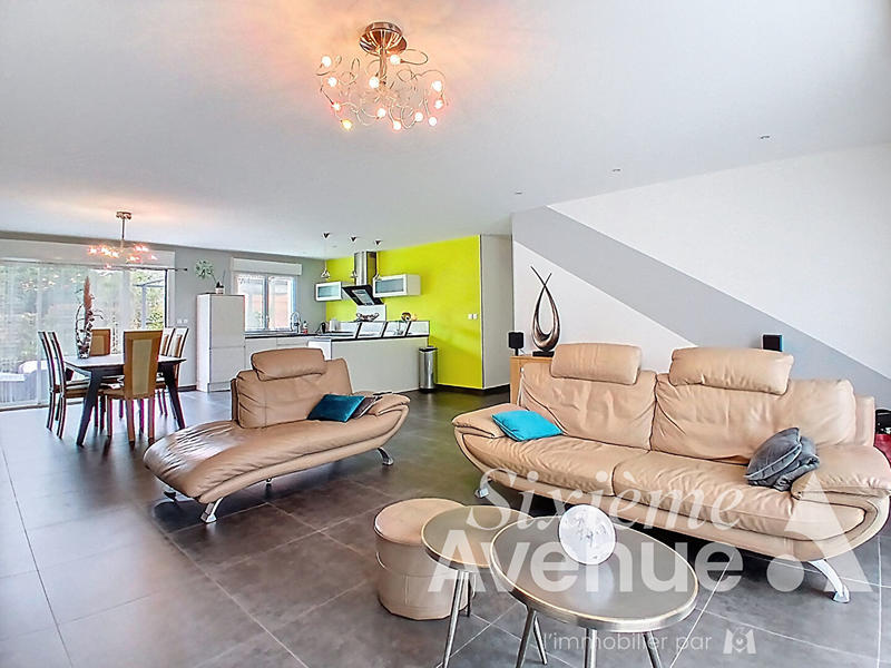 Maison - 107 m² - 4 pièces