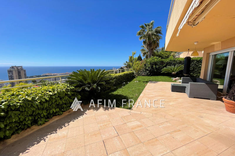 Appartement - 97 m² - 3 pièces