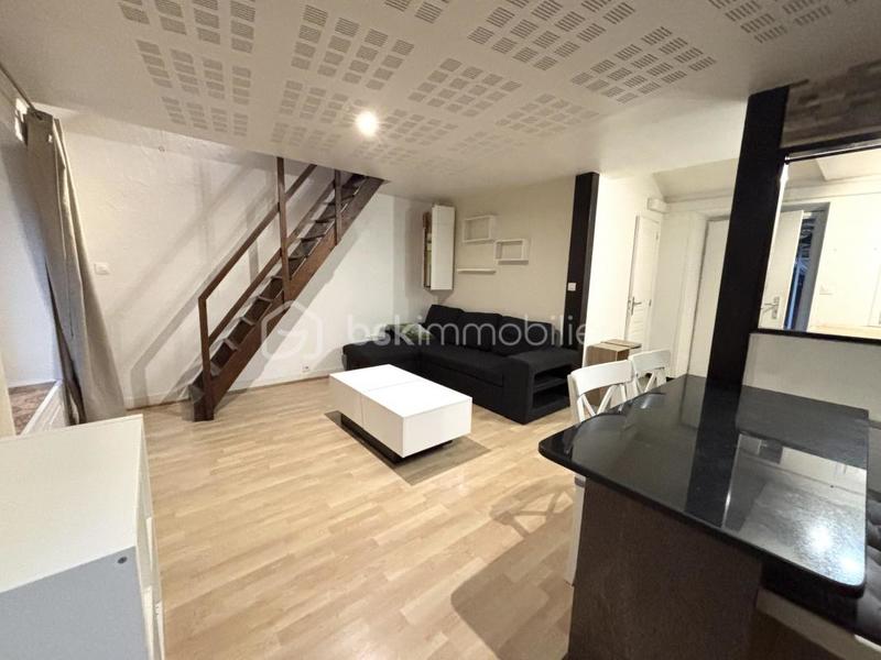Studio - 28 m² - 2 pièces