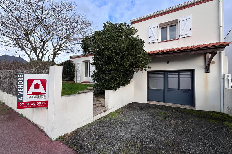 Maison - 96 m² - 3 pièces