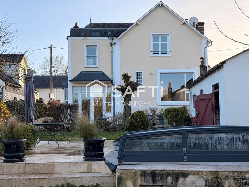 Maison - 185 m² - 5 pièces