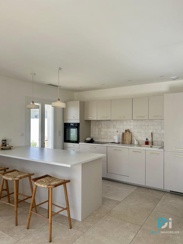 Maison - 98 m² - 4 pièces