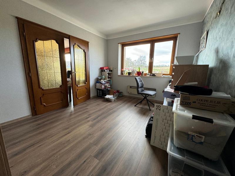 Maison - 256 m² - 8 pièces