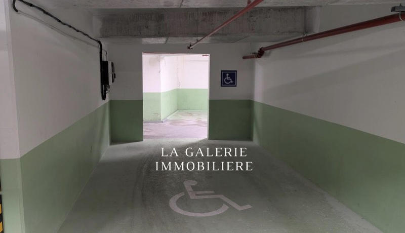 Parking / Garage - 14 m²