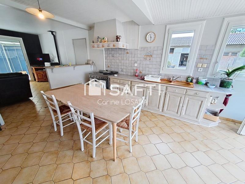 Maison - 158 m² - 8 pièces