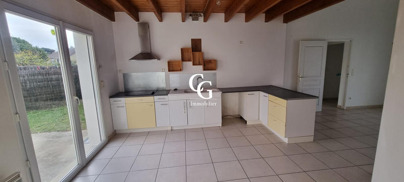 Maison - 94 m² - 4 pièces