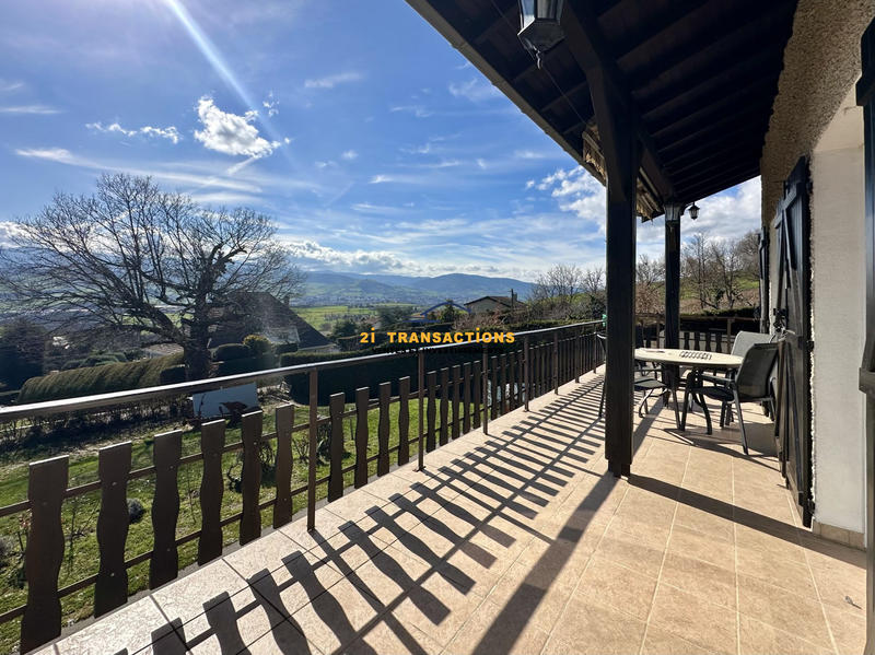 Maison traditionnelle - 116 m² - 5 pièces