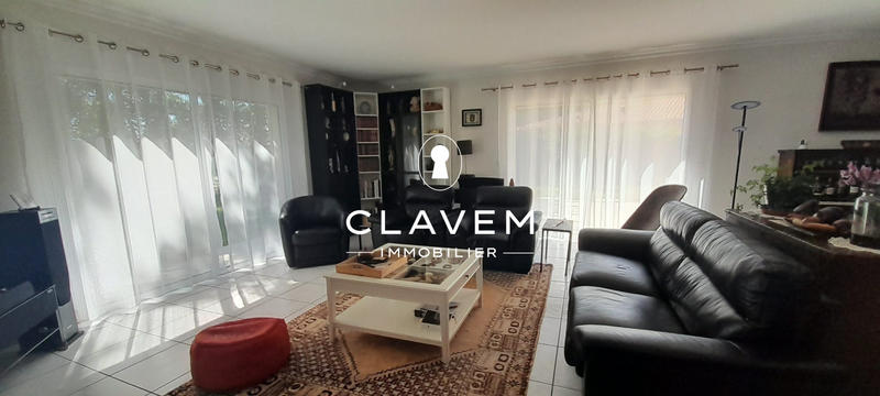 Maison contemporaine - 296 m² - 10 pièces