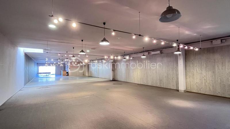 Bureau - 1 039 m² - 3 pièces