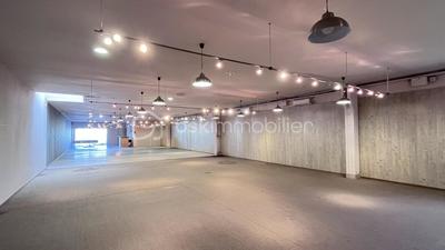 Bureau - 1 039 m² - 3 pièces