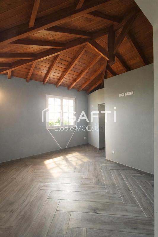 Maison - 85 m² - 3 pièces