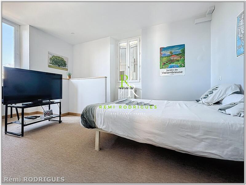 Maison - 172 m² - 7 pièces