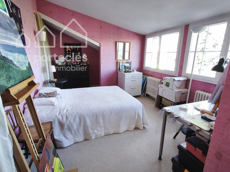 Villa - 268 m² - 10 pièces