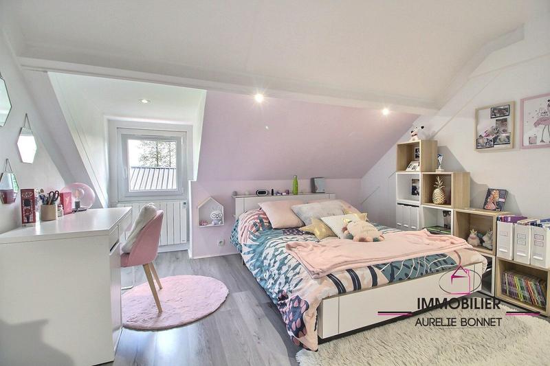 Maison - 95 m² - 5 pièces