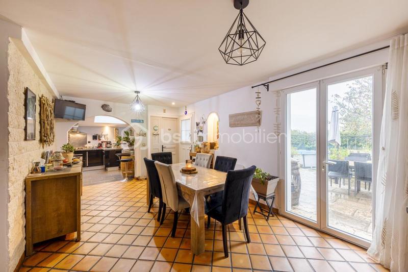 Pavillon - 135 m² - 7 pièces