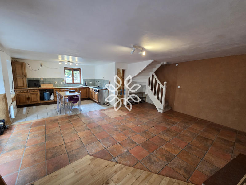 Maison - 103 m² - 5 pièces