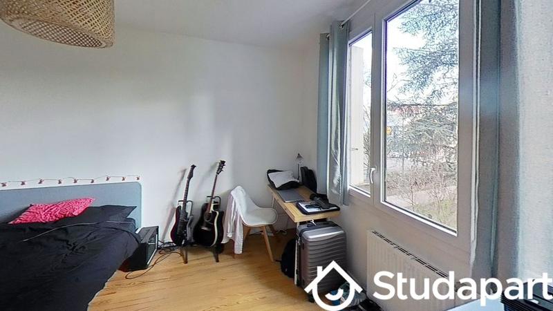 Chambre - 94 m² - 1 pièce