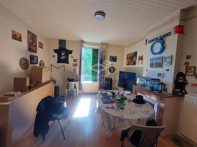 Appartement - 80 m² - 4 pièces