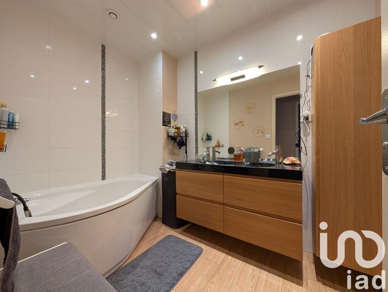 Maison - 127 m² - 6 pièces