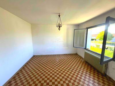 Maison - 96 m² - 5 pièces